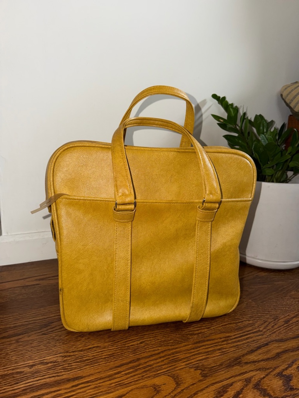 Vintage Samsonite Yellow Leather Travel Bag